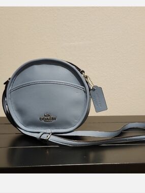 Coach Canteen Crossbody F27971 Blue Pebbled Leather Round Bag EUC